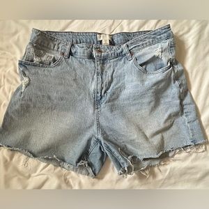 H&M high wasted cut-off shorts. Size 16, 4” inseam.